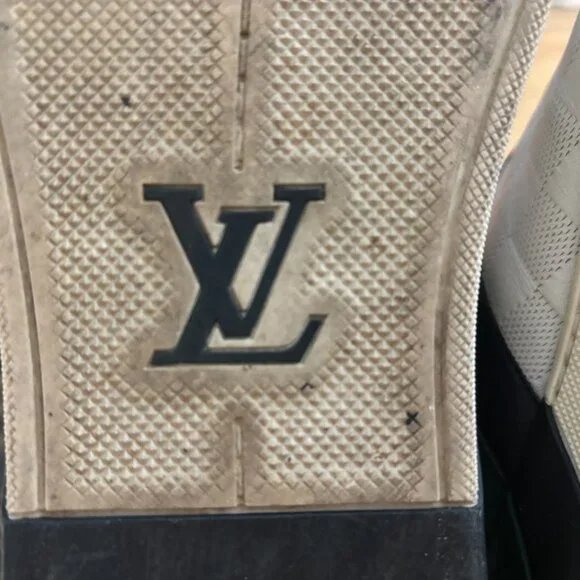 LOUIS VUITTON Shoes (12, White, Damier Infini) With LV Shoe Box and Dustbags - Picture 6 of 9